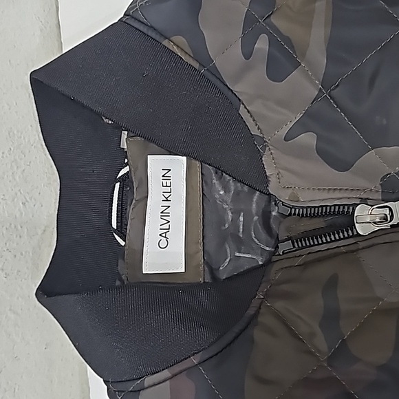 Calvin Klein Mens Jacket Camo Quilted Bomber Jacket Size M - Picture 14 of 14